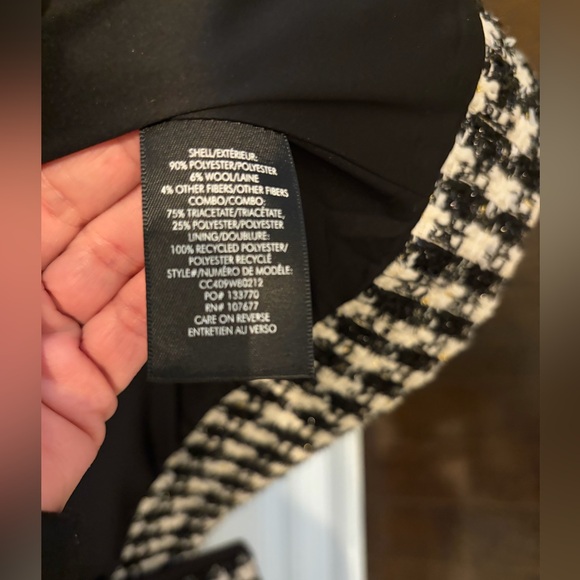 ALICE +OLIVIA Corwin Jacket - Picture 13 of 15